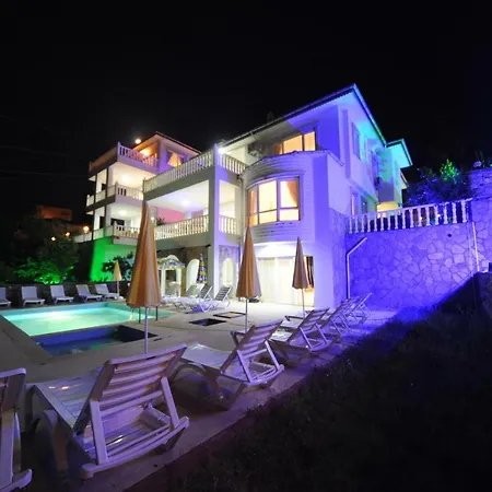 Lux White 2 Villa Alanya
